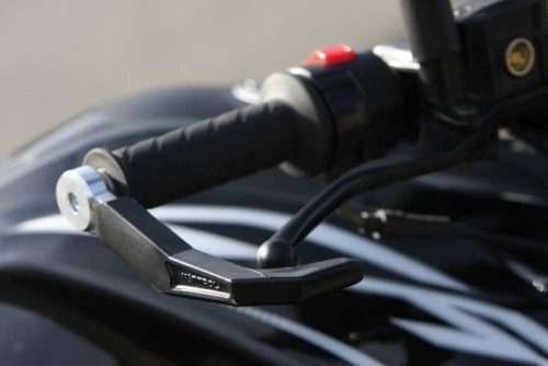 AKT CR5 ed136 07 e1689629289103 Prueba de manejo de una AKT CR5 7 Levas de freno y clutch de una AKT CR5