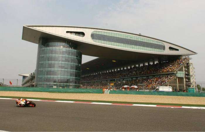 China con la mente en MotoGP