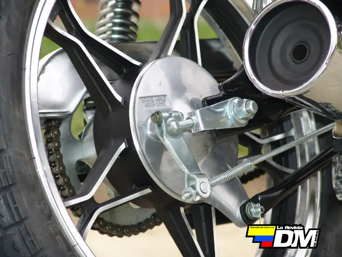 Freno de tambor de la Suzuki GN125H