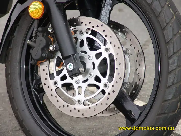 Equipo de frenos de la Suzuki DL650 V-Strom