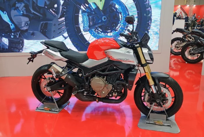 QJ SRK 900