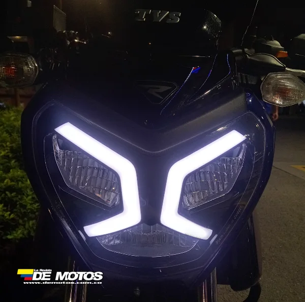 Luces LED frontales de la Raider 125