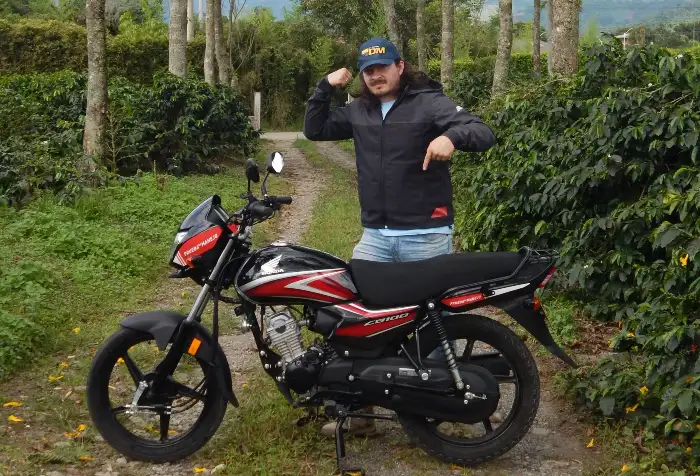 Prueba Honda CB100