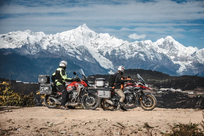 montañas de Meili, China en moto