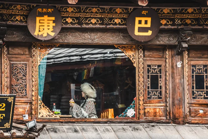 la primera parada fue en Lijiang, allí comenzó la verdadera aventura en moto en china