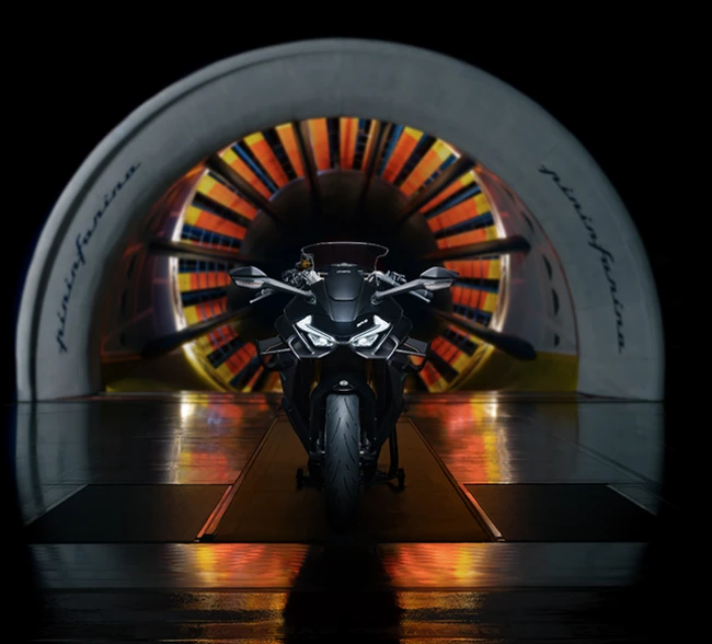 Aquí vemos la CFMOTO 750SR-S en el túnel de viento.