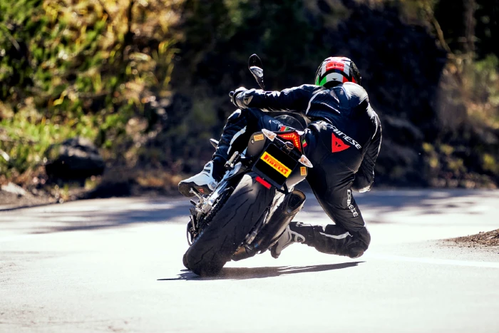 pirelli cuidado llantas Cuidar las llantas de la moto es alargar su vida útil La Revista De Motos