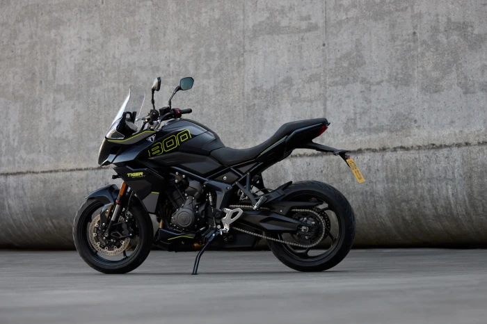 tiger sport 800 negra La Triumph Tiger Sport 800 llega a Colombia La Revista De Motos