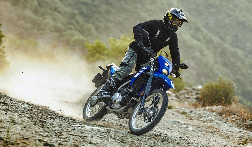 Nueva Yamaha WR125R 2025