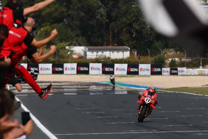 Bulega sigue siendo el mejor rival de Toprak y su BMW en el WorldSBK
