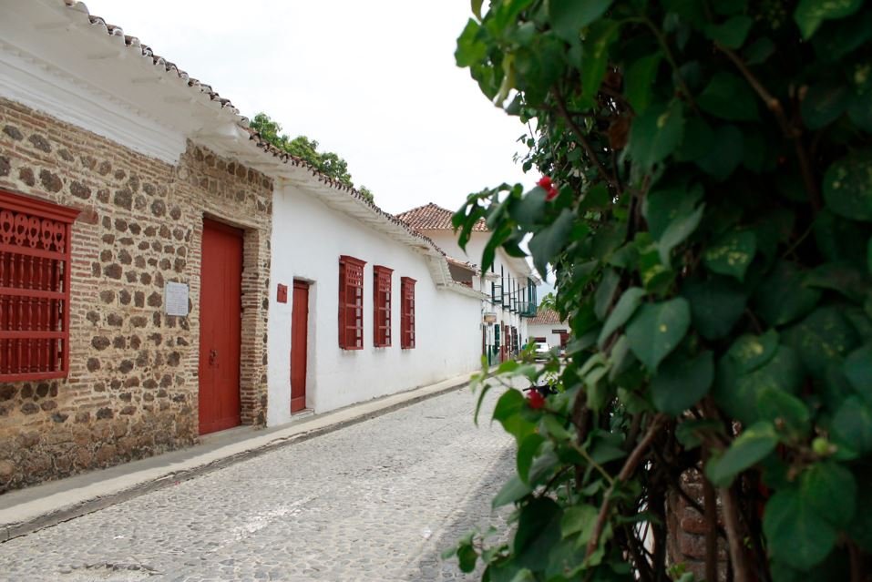 calles de santa fe de antioquia 5 rutas para viajar en moto por Antioquia 5 Calle conocida de Santa fé de Antioquia