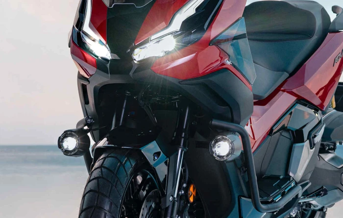 Iluminación full LED con direccionales autocancelables