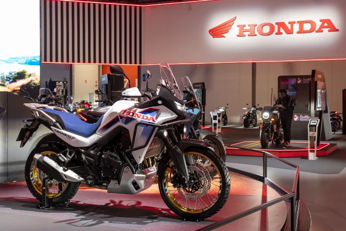 transalp la durabilidad japonesa a prueba de tifones De Birmingham a Hosur: cómo la industria del motociclismo global cambió para siempre 3 Honda se resiste a dejar en manos de otros a sus grandes motos.