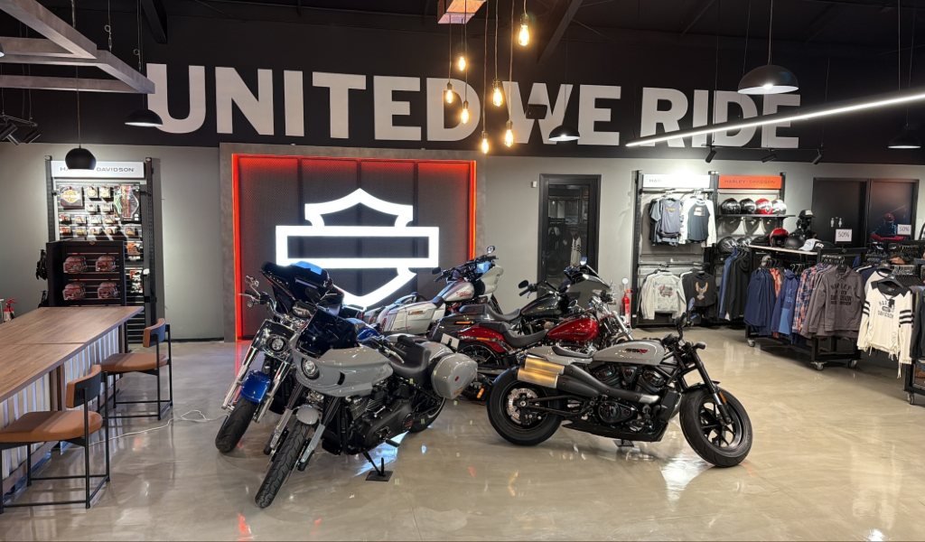 Con rodada y encuentro, Harley Davidson Medellín estrena sede