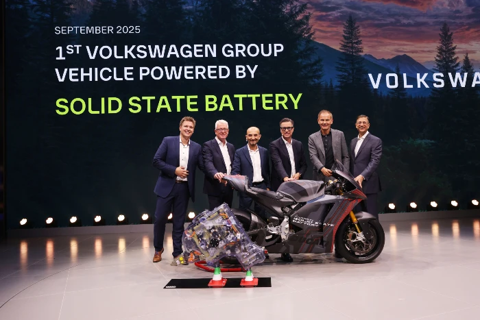 ducati v21l moto prototipo con bateria de estado solido Moto eléctrica con batería de estado sólido: Verge TS Pro y Ducati V21L 1 En el mes de septiembre 25 Ducati presentó la moto eléctrica con batería de estado sólido