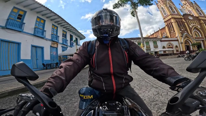 moto bajaj pulsar ns400z polivalente Prueba de manejo Bajaj Pulsar NS400Z 6 Puebliando en la Prueba de manejo Bajaj Pulsar NS400Z