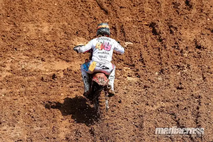 motocross femenino en accion Personajes - Alicia Göggel: la colombiana que corre sin miedo y abre caminos 7 Competencia de motocross