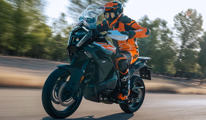 version s de la ktm 1390 super advenuture 2026 KTM 1390 Super Adventure 2026 la maxitrail insignia naranja llega a Colombia con AMT 2 KTM 1390 Adventure S 2026