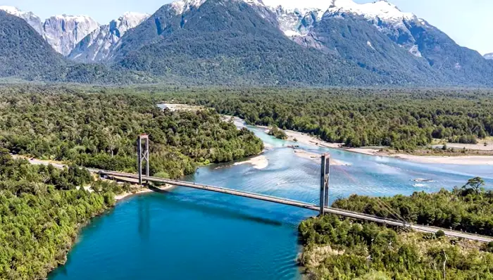 carretera austral El rugir del horizonte: Las rutas más legendarias para recorrer en moto 5 Carretera Austral Chile