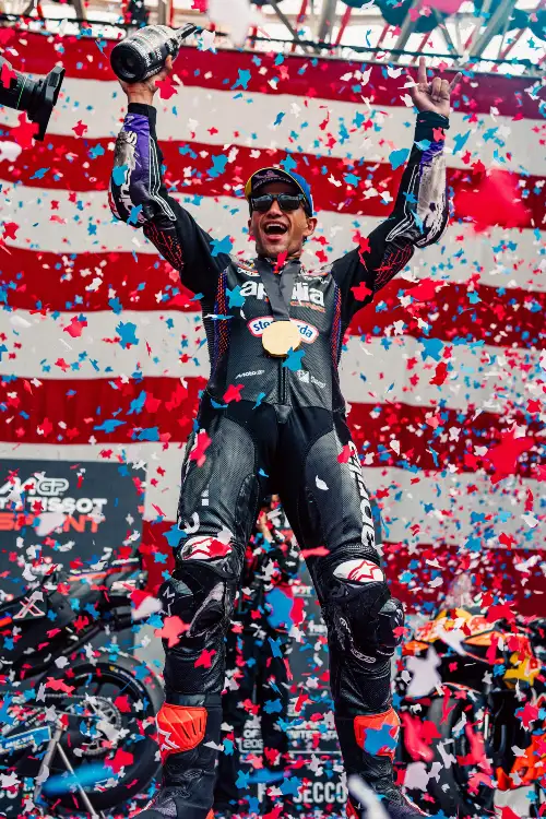 jorge martin gana sprint en texas 2026 Aprilia el más serio rival de Ducati en MotoGP, el resumen de Texas 2 Jorge Martín en el podio de la carrera corta en Texas 2026 deja claro que Aprilia el más serio rival de Ducati