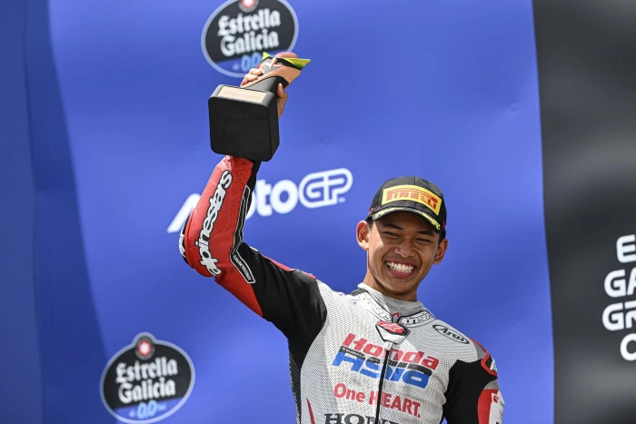 v pratama podio moto3 indonesia David Alonso Moto2 Brasil 2026: un GP marcado por el caos climático 3 V. Pratama piloto indonesio de Moto3