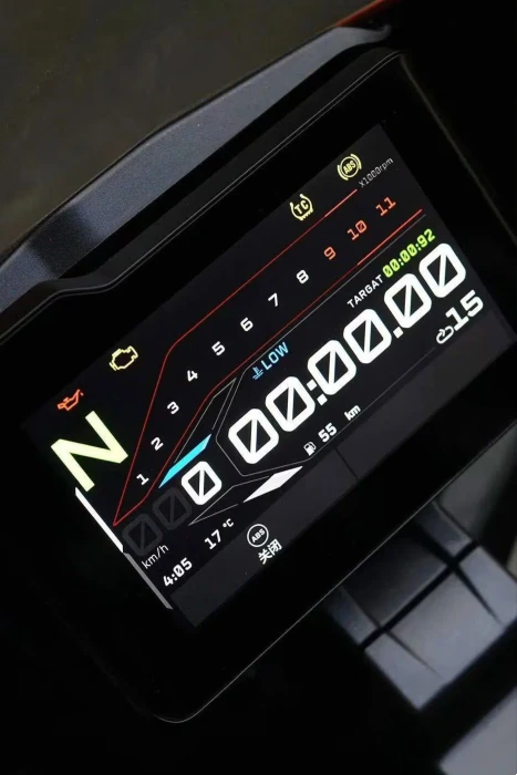 ktm 450 rc tablero Llega una KTM 450RC Bicilindrica con el ADN Ready To Race 3 pantalla tft de la ktm 450rc