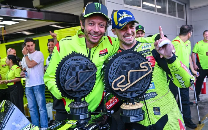 fabio y valentino rossi en catalunya 2026 MotoGP: lo que vimos en el Gran Premio de Catalunya no fue deporte, fue simplemente negocio 4 Fabio Di Giannantonio y Valentino Rossi en Catalunya