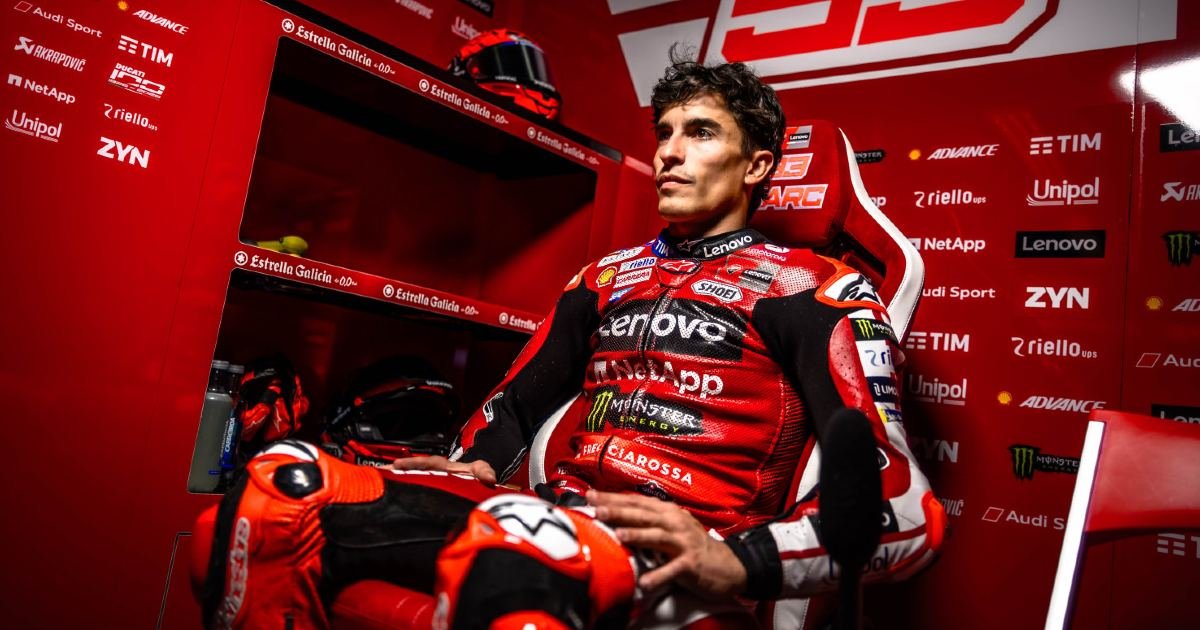 marc marquez en el box de ducati Inicio 3 El fenómeno Marc Márquez: Lo que pasó con Honda se repite en Ducati