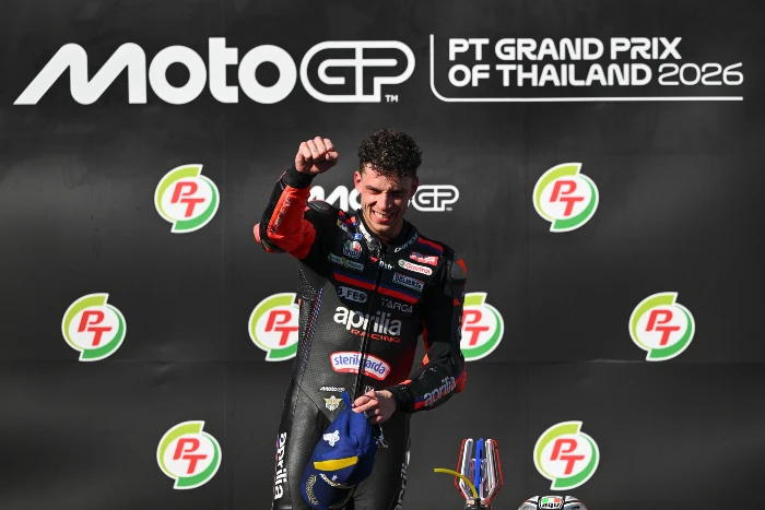 marco bezzecchi Aprilia: la evolución tecnológica italiana que hoy desafía a los gigantes de MotoGP 6 Triunfo del piloto de Aprilia Marco Bezzecchi en Tailandia 2026