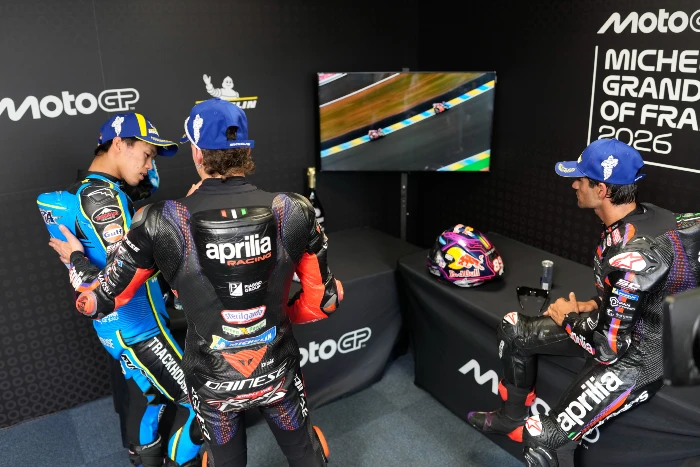 triplete de aprilia en el gp de francia Aprilia: la evolución tecnológica italiana que hoy desafía a los gigantes de MotoGP 7 Terna de la marca de Noale en el podio de Francia