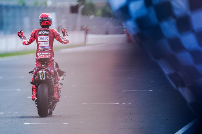 hungria marc marquez victoria sprint Marc Márquez despeja las dudas sobre su futuro: Ducati lo confirma hasta 2028 2 victoria de Márquez en el sprint de Hungría