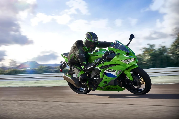 zx 4rr de kawasaki Kawasaki KLE500-Z1100-Z900 y más en la F2R 2026 4 “pocket rocket”