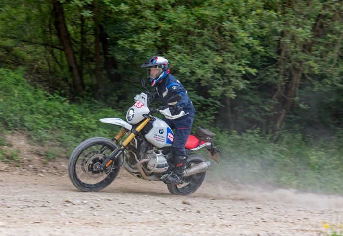 bmwR 12 gs competition bike preparada para el gs trophy 2026 GS Trophy 2026 ya tiene moto oficial: así es la BMW R 12 G/S Competition Bike preparada para el desafío 5 Moto BMW