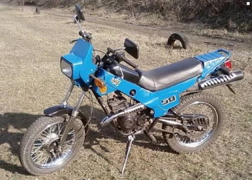ciclomotor ruso de 50cc ZiD-50 Pilot: la historia del ciclomotor ruso que nació con un motor inspirado en España 4 Ciclomotor ZiD 50 Pilot