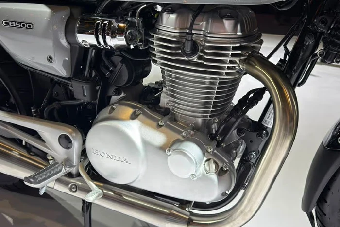 motor honda cb500 Revive el alma de las CB clásicas: así es la nueva Honda CB500 presentada en India 3 El motor monocilíndrico de la nueva Honda CB500 ya ha sido más que reconocido por su fiabilidad