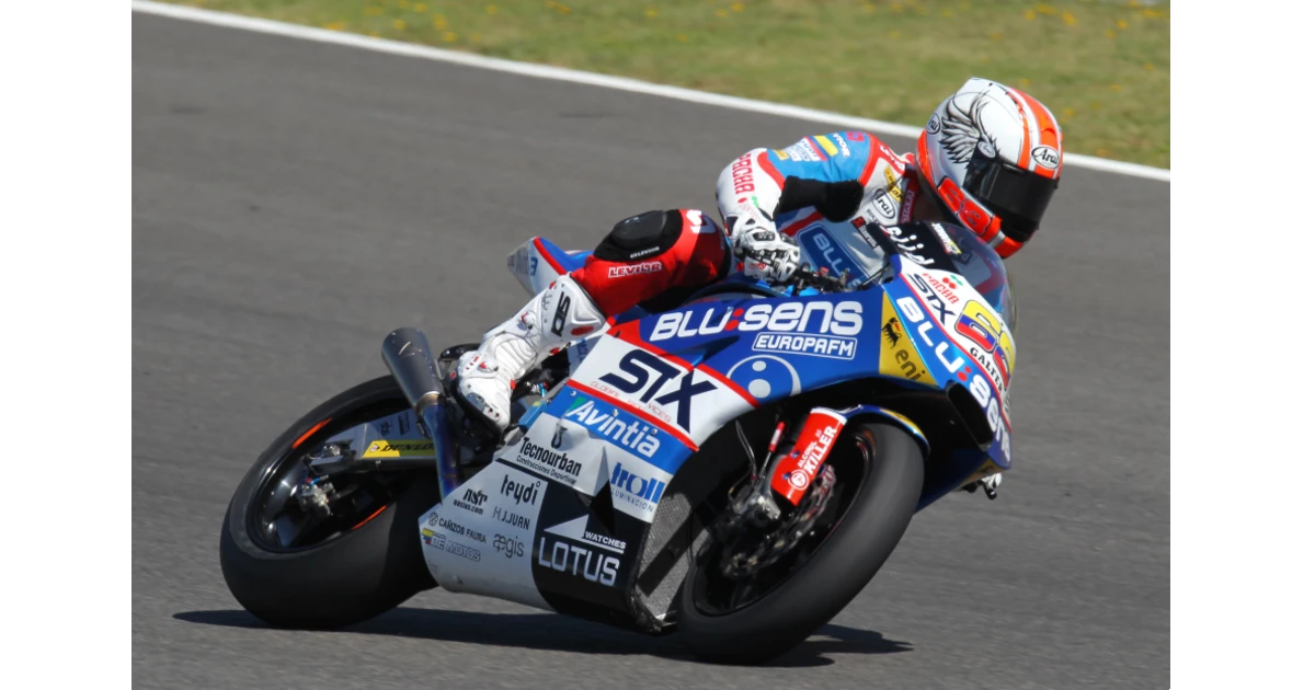 yonny hernandez moto2 Inicio 2 Yonny Hernández con el Blusens en Moto2