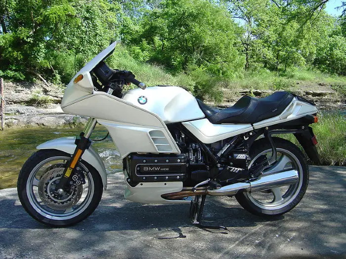 los sistemas de freno Las cosas de las motos antiguas que hoy agradecemos que hayan desaparecido 5 La primera moto con ABS