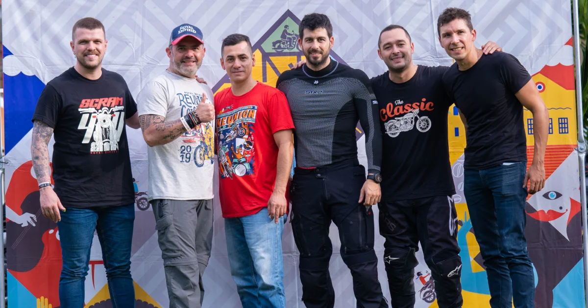 reunidos por colombia tras el terremoto Inicio 1 Royal Enfield y Techos están REunidos por Colombia
