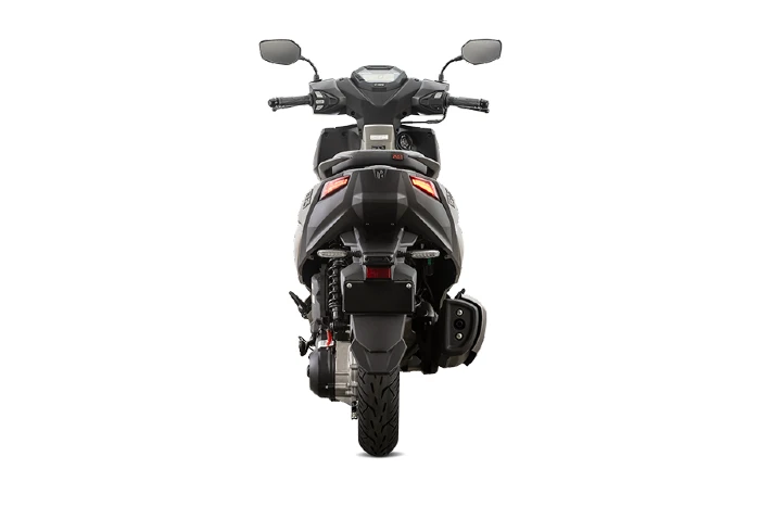scooter hero xoom 125 vista desde la parte trasera Hero XOOM 125: la nueva apuesta en el segmento scooter 125 en Colombia 2 Vista posterior de la moto automática Hero Xoom 125