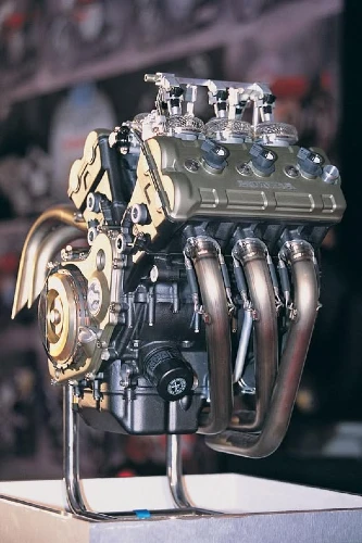 motor honda v5 de competencia ZXMOTO prepara un motor V5 de 1.000 cc para desafiar los límites 4 Motor Honda V5 de competencia