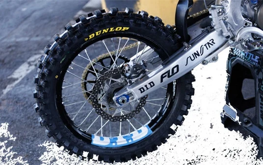 rin de radios convencional Rines de radios tubeless: el secreto que nadie te cuenta y que podría dejarte varado 3 Rin de radios convencional para motocicleta