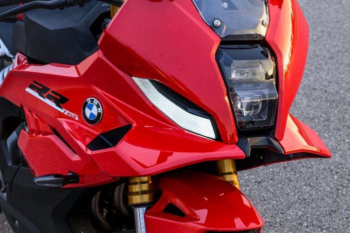 frontal bmw f 450 rr BMW F 450 RR: la ofensiva deportiva alemana en la media cilindrada 1 Parte frontal de la BMW F 450 RR