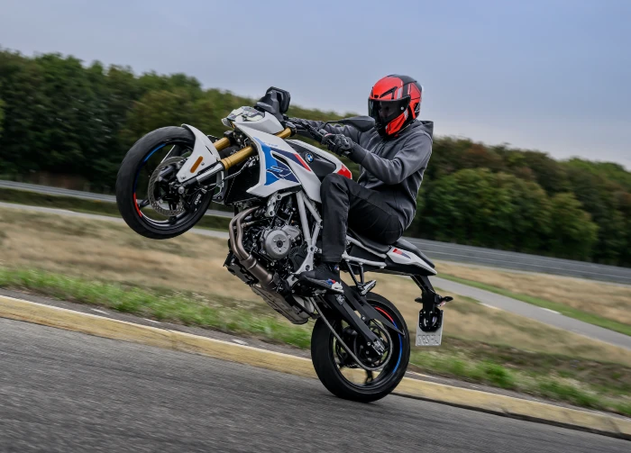 toma de accion bmw f 450 r BMW F 450 R: la nueva Roadster alemana toma el corazón de la F 450 GS 2 BMW F 450 R la nueva Roadster alemana