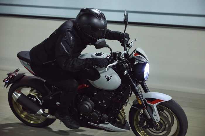 trident 800 2027 Triumph Colombia presentó tres nuevos lanzamientos entre 800 y 900cc 3 La Trident 800 es uno de los tres nuevos lanzamientos entre 800 y 900cc