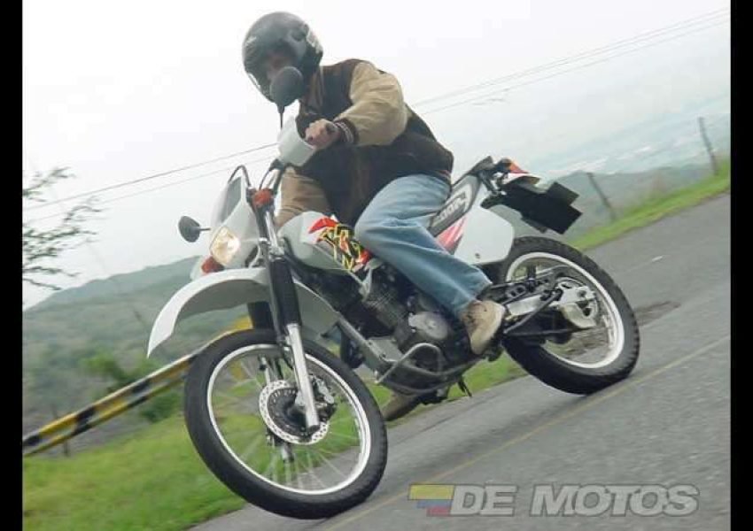 Nueva Honda XR 200R prueba de manejo