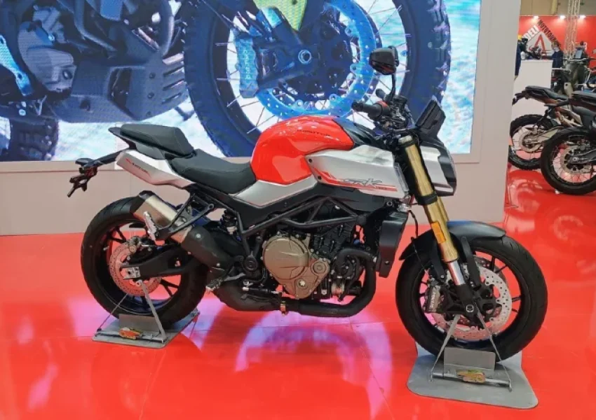QJ SRK 900