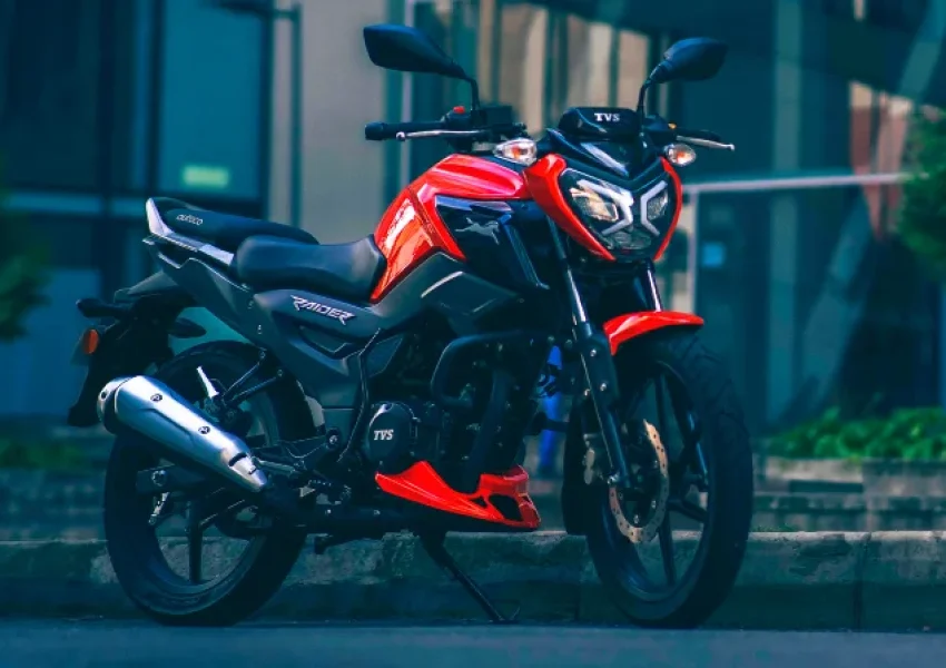 prueba a fondo TVS Raider 125