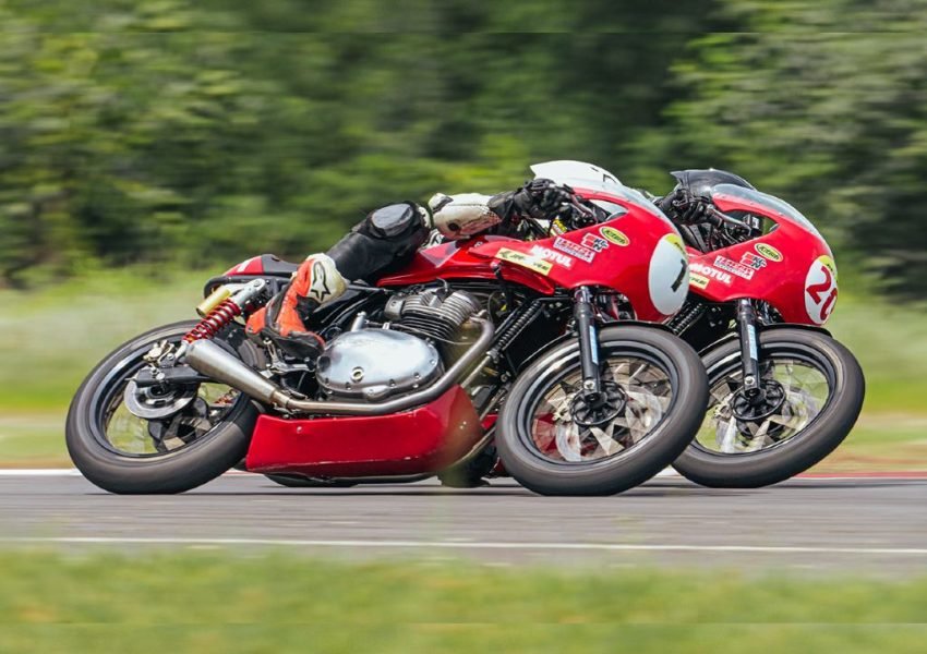 Continental GT Cup con las motos en acción