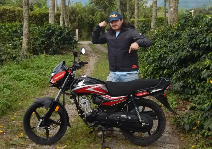 Prueba Honda CB100